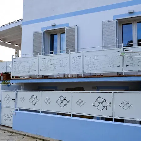 بيت ضيافة Santa Teresa كابو تيستا